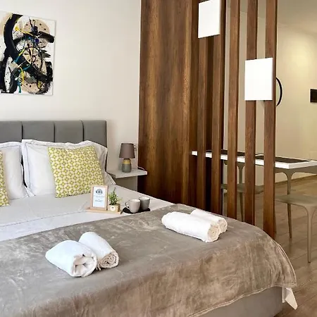 Апартаменты Sol Lux 2nd Floor Дуррес